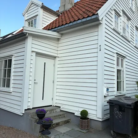 Flott Lelighet I Eiganes Appartement